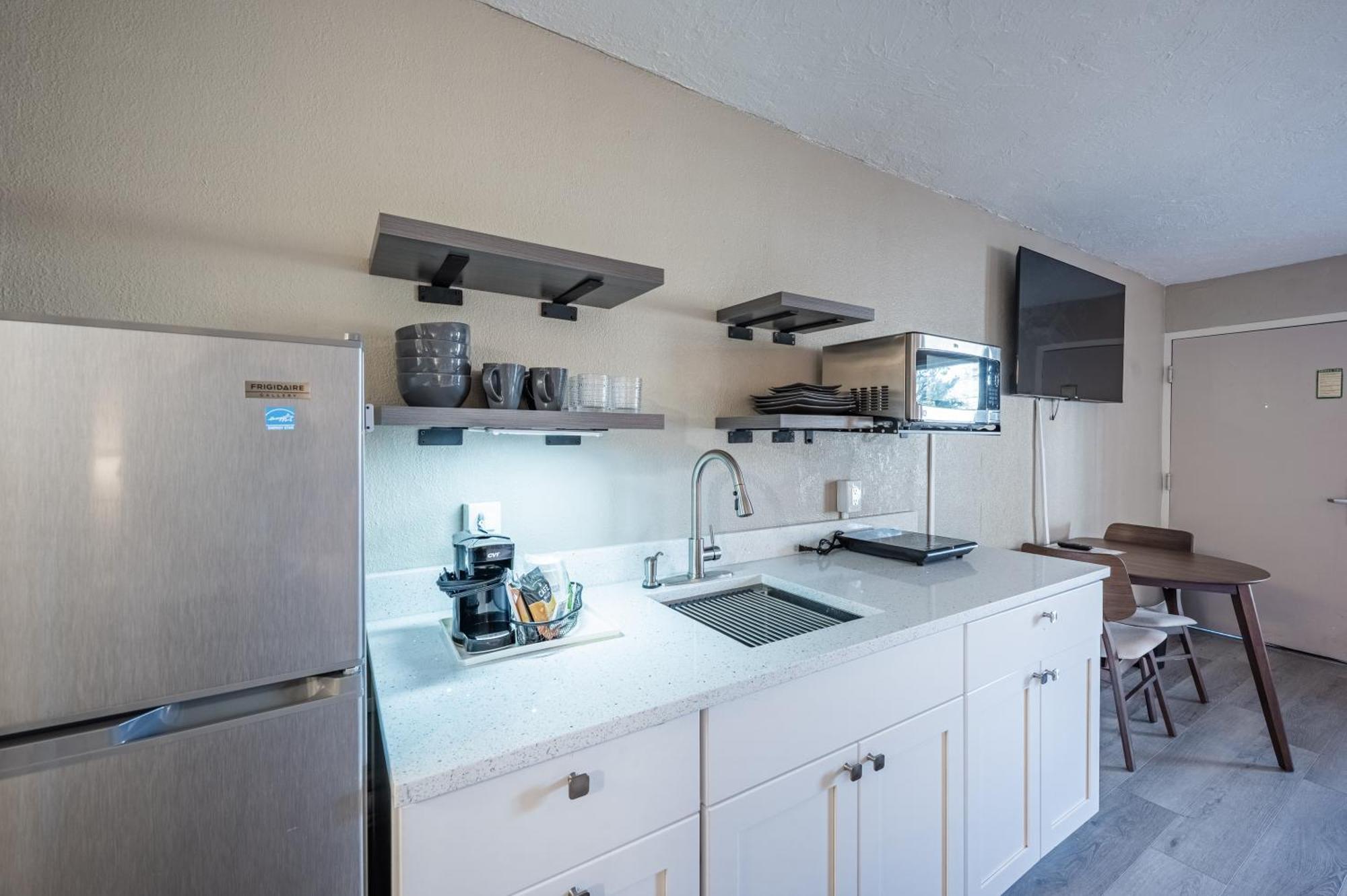 Aparthotel Bay Breeze South Bradenton Esterno foto