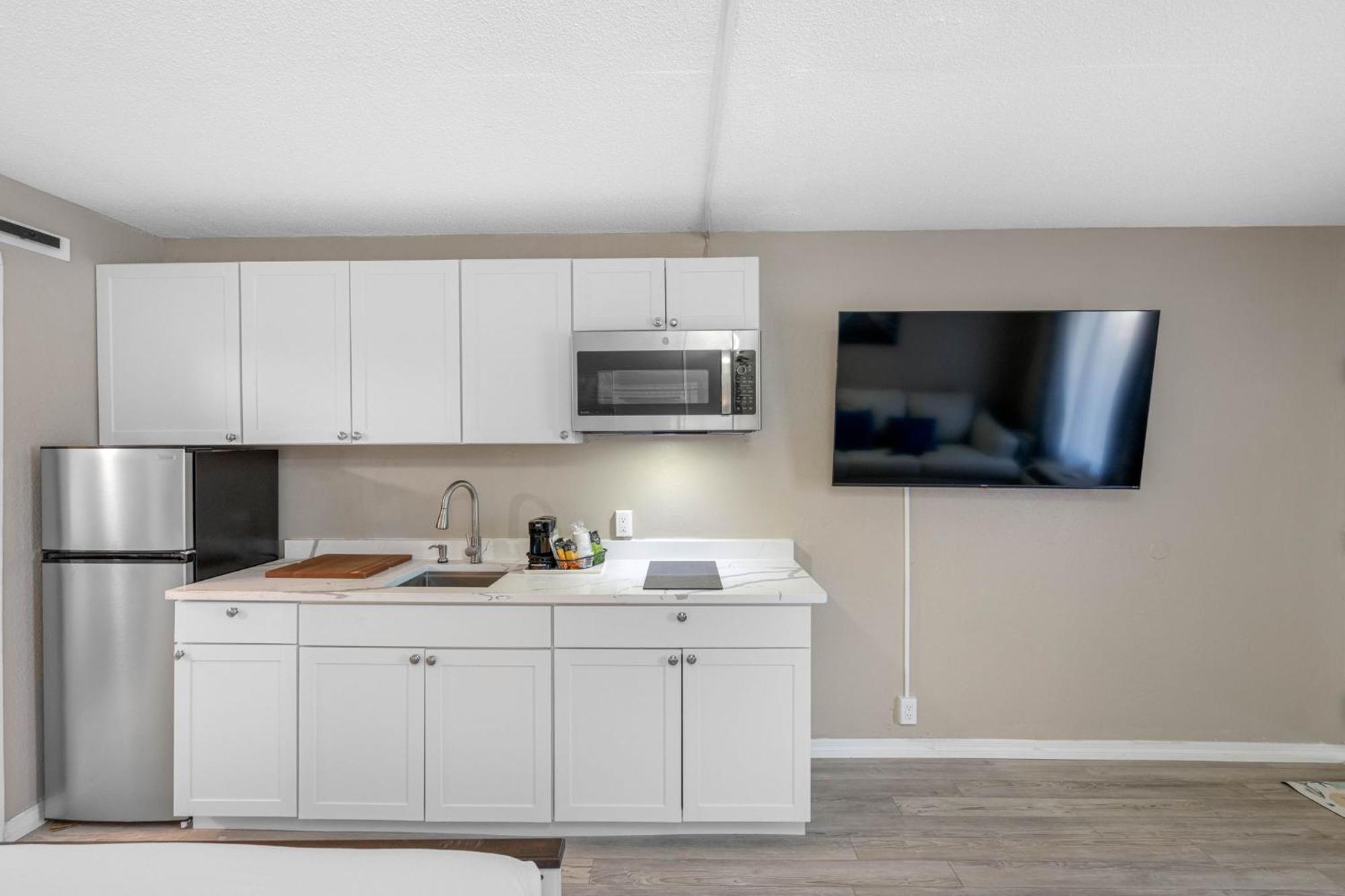 Aparthotel Bay Breeze South Bradenton Esterno foto